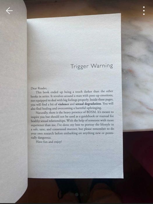 Livro Inglês MERCY