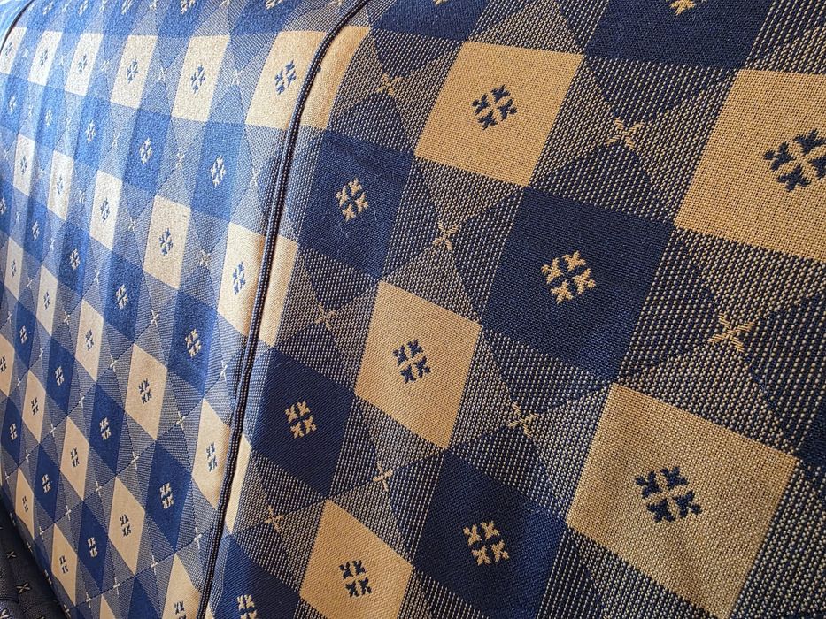 2 poltronas com padrão reversível
