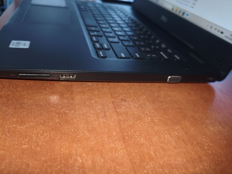 Szybki Dell Vostro 14 | i5 10. Gen | 16GB RAM | Win 11 Pro + Office
