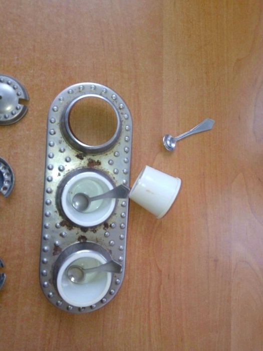 Kabaret przybornik na przyprawy sól pieprz zestaw do przypraw PRL