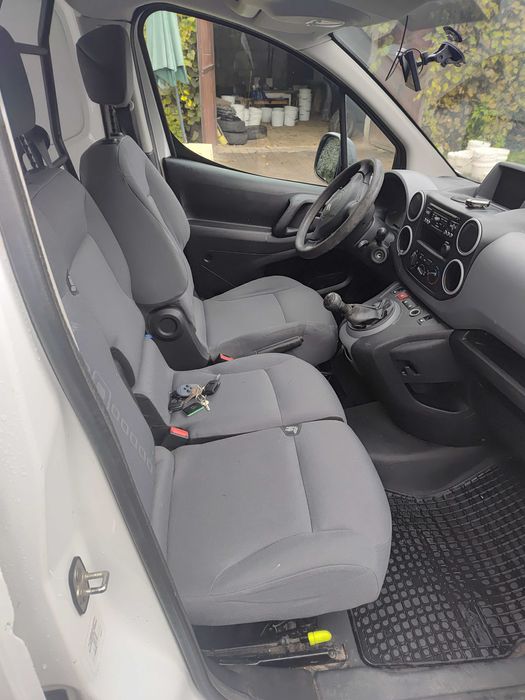 Toyota Corolla kombi E12  diesel 1,4