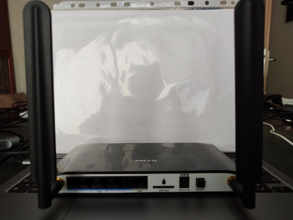 D-Link DWR-921 router 4G LTE