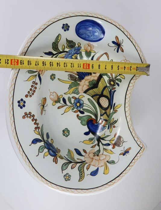 Bacia de barbeiro em faiança