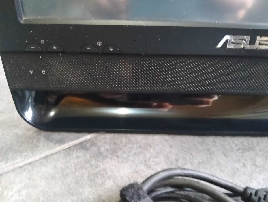 Asus comercial com caixa registadora