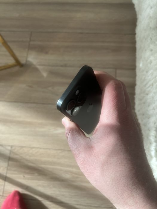 Iphone 15 pro 256 gb black ideał