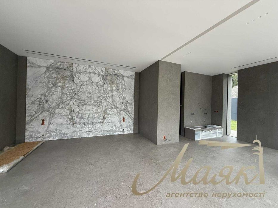 Продажа 1-этажного дома 305 м2, в Плютах