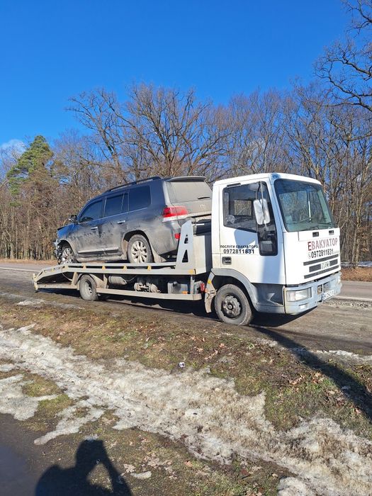 Евакуатор 24/7  перевезення автомобілів