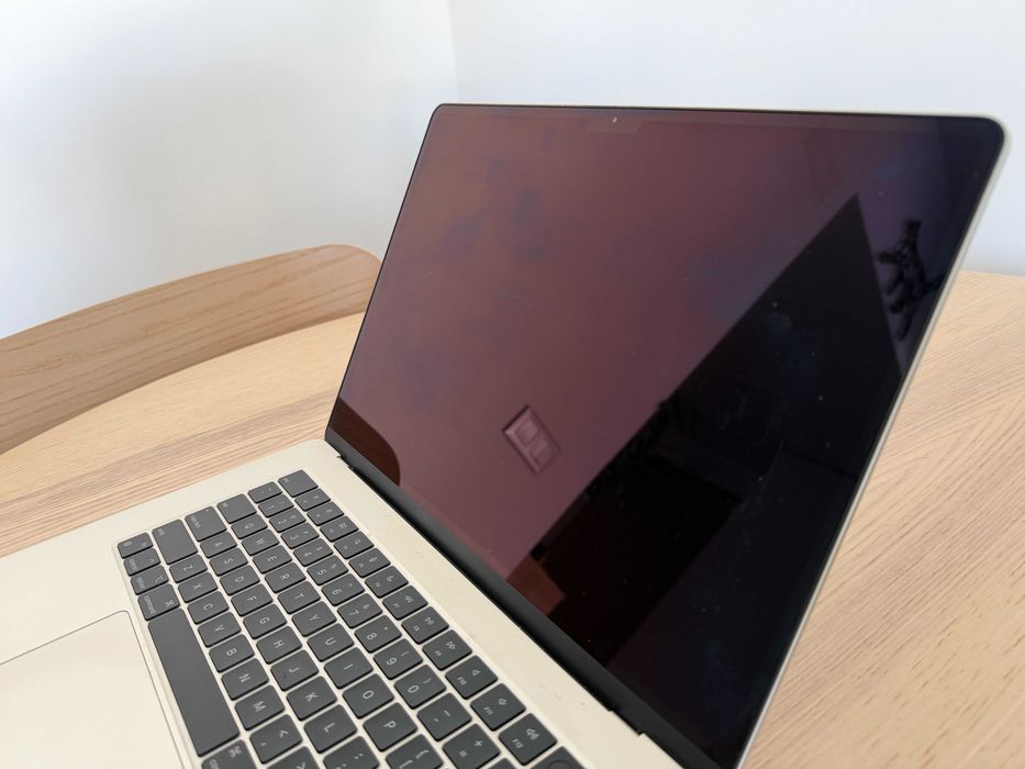 Macbook Air M3 8Gb RAM 256Gb SSD 2024 (como novo)