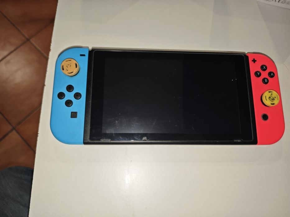 Nintendo Switch V2 (Desbloqueada)