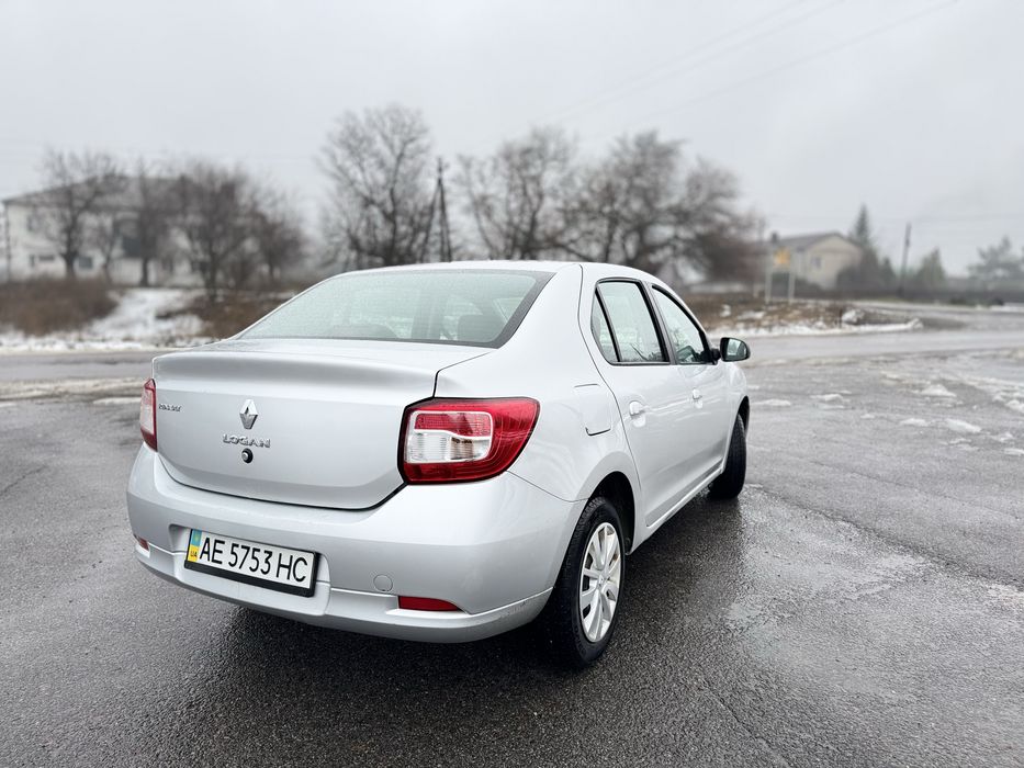 Renault logan 131т пробег не бит не крашен гбо 4