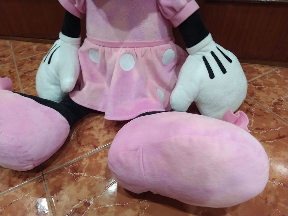 Boneca de peluche Minnie Mouse casa quarto apartamento vivenda gabinet