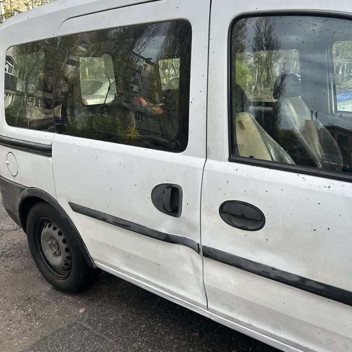 Легковий автомобіль OPEL COMBO