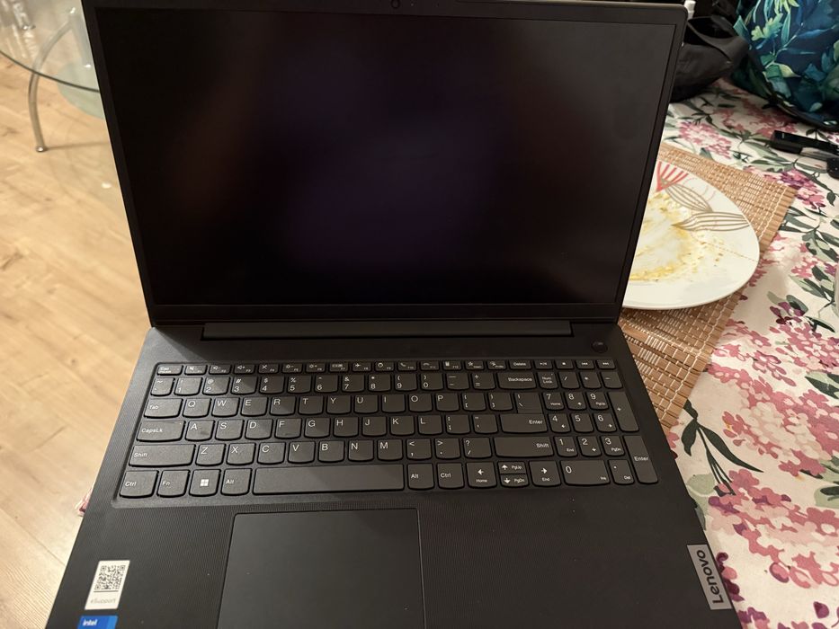 Lenovo V15 G4 IRU