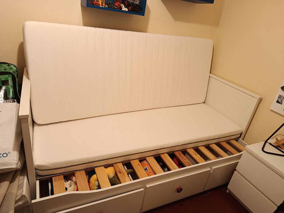 Cama de gavetão Hemnes com 2 colchões