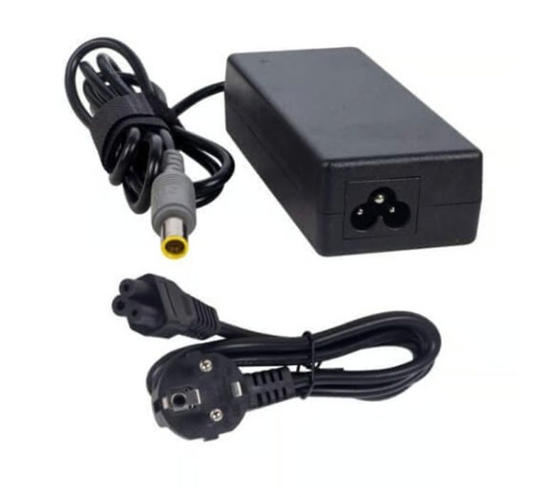 Vendo carregador Lenovo em caixa de ponta amarela