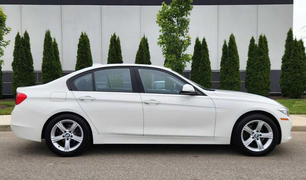 BMW 3 Series 328i xDrive      2014