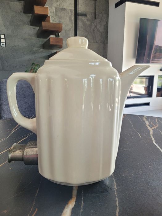 Ceramiczny czajnik elektryczny Mirostowice