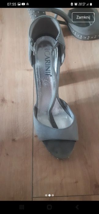 Buty damskie na słupku