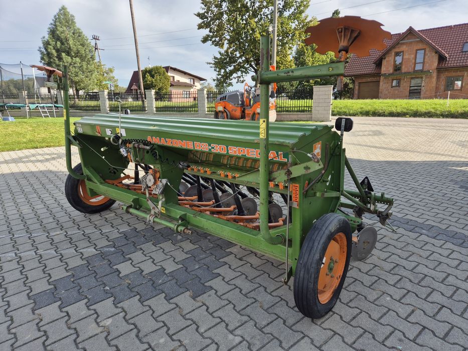 Siewnik zbożowy Amazone D8 3m Special  talerzowy