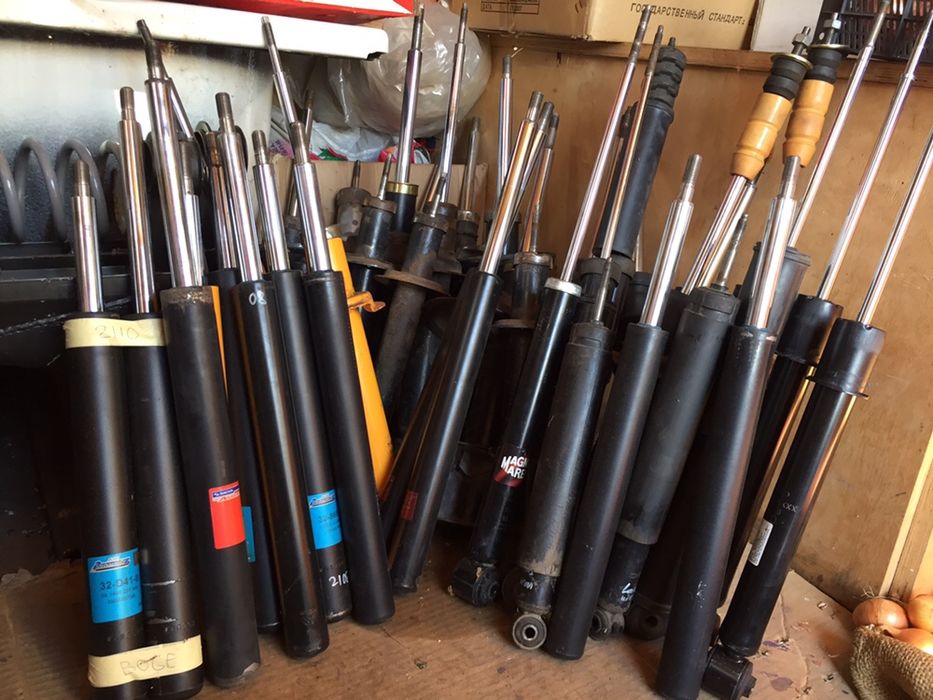 Стойка-амортизатор ВАЗ 2108-10-70