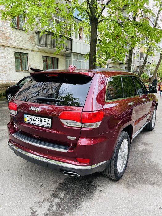 Grand Cherokkee SUMMIT 2017