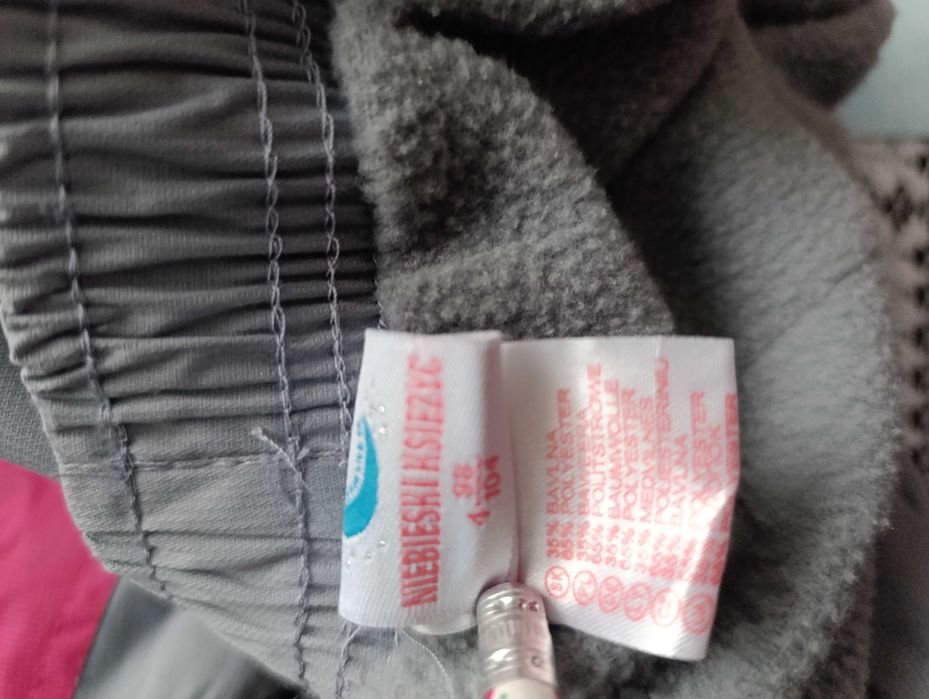 Spodnie zimowe  dla dziewczynki.
