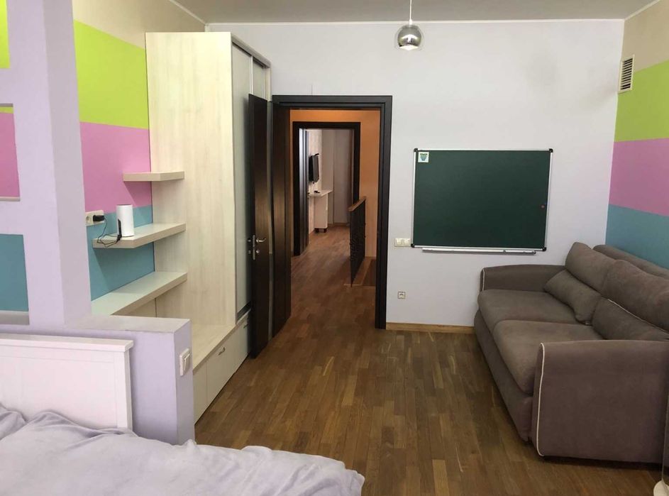 Аренда дома 400м² с бассейном на берегу озера Мартышев Осокорки