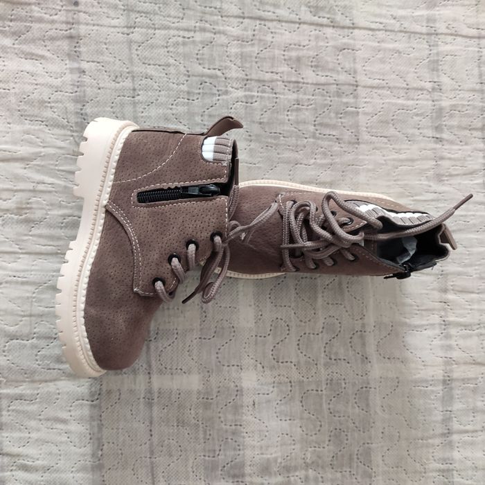 Дитячі весняні черевики на розмір 28 (16.5 - 17 см устілка)