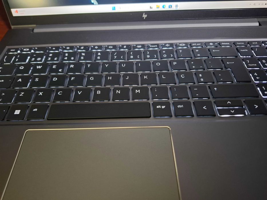 HP ZBook Power G8 | i7 11ª Gen | 16GB | 500GB NVMe | Como Novo