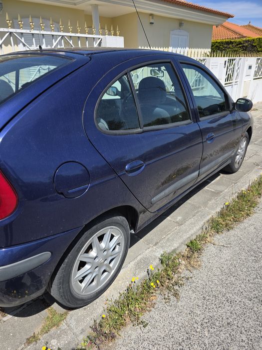 RENAULT Megane I Hatchback (BA) 1.4 16V Gasolina 95 cv / 70 kW