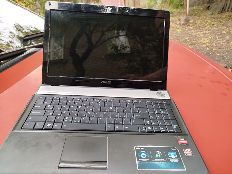 Ноутбук Asus  N52D