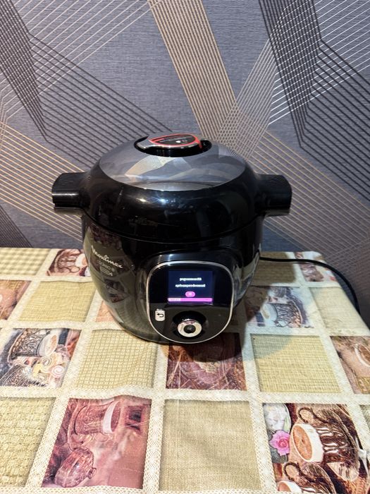 Moulinex CookeoTouch Wi-fi  6л