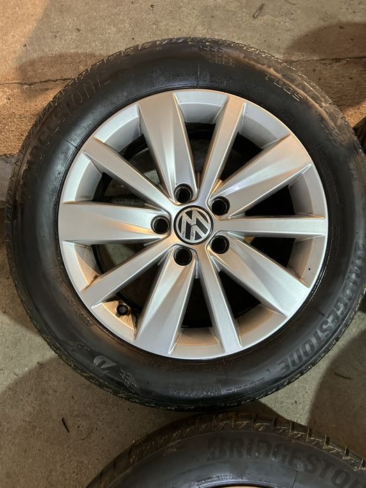 Koła aluminiowe VW 16 5x112 Golf Touran Passat Skoda