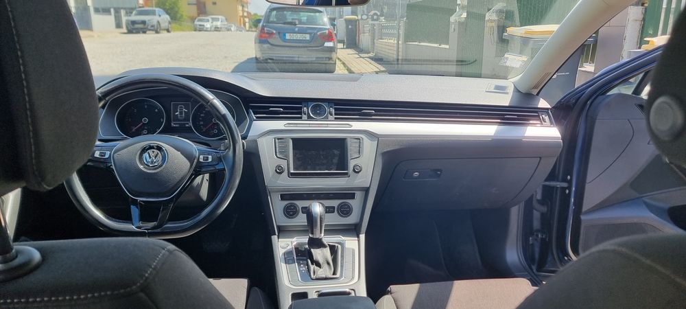 WV Passat 1.6 Automático