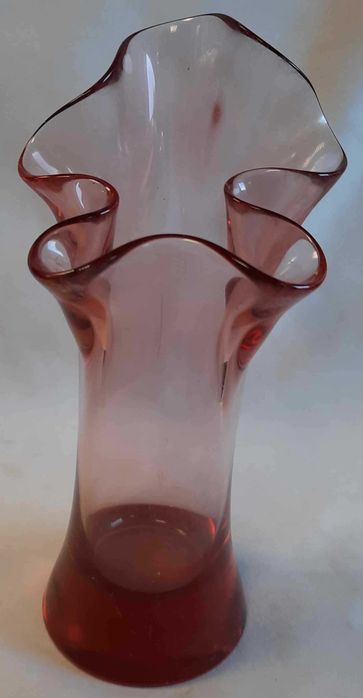 Czerwony Wazon Falbana Szkło Vintage PRL