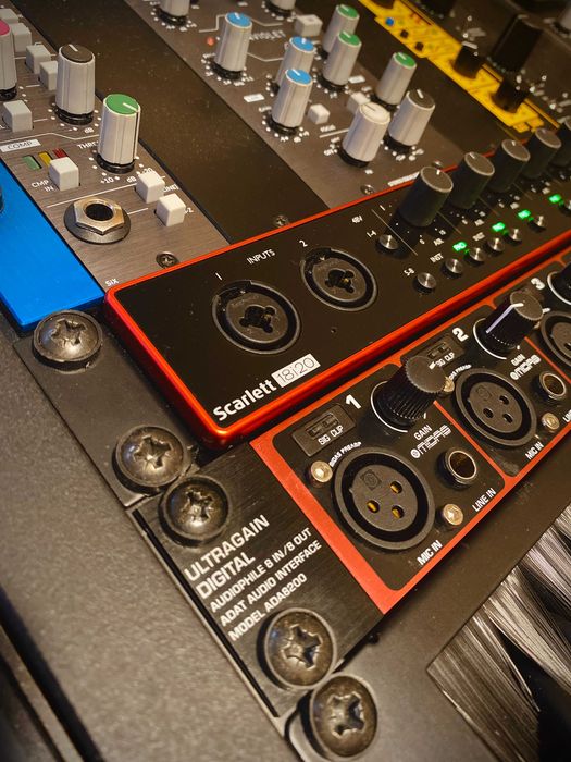 Focusrite Scarlett 18i20 3rd Gen – stan idealny