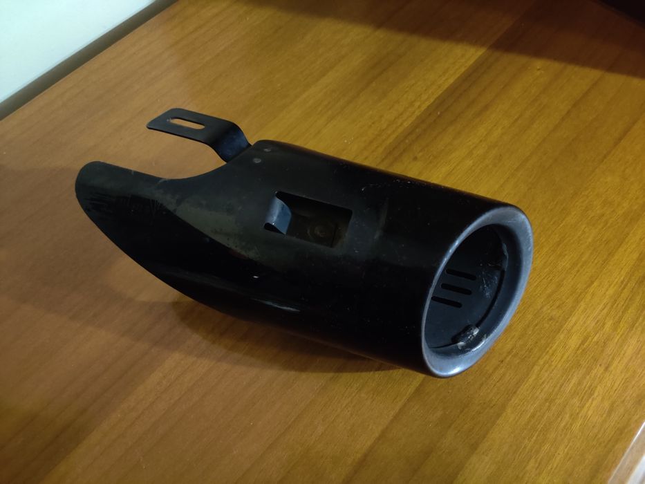 права сторона вихлопу Porsche Macan 15-22рік / 95B 253 682 r