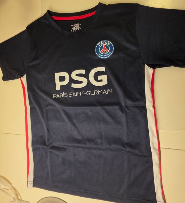 Equipamentos de futebol de treino (PSG e Roma)