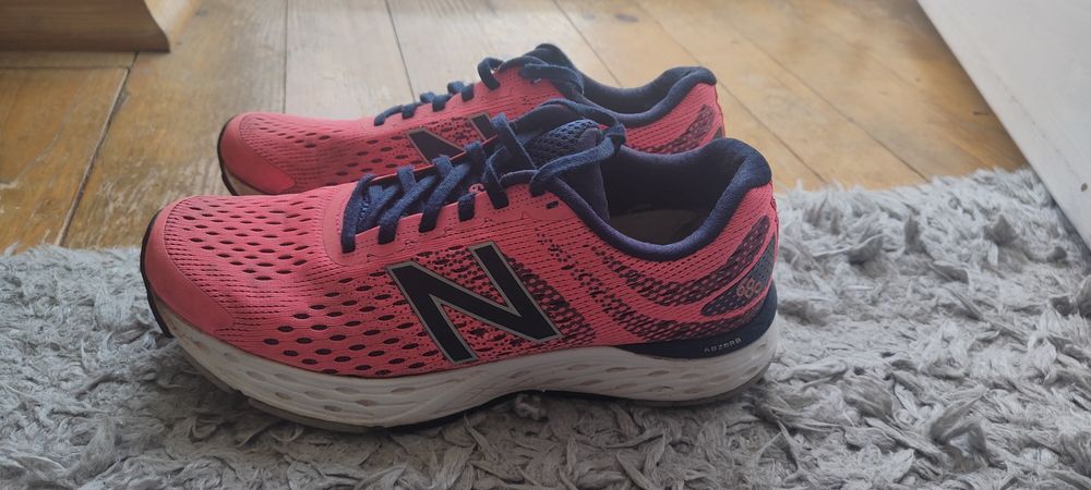 Buty Damskie do biegania New Balance Abzorb 680 stan bardzo dobry!