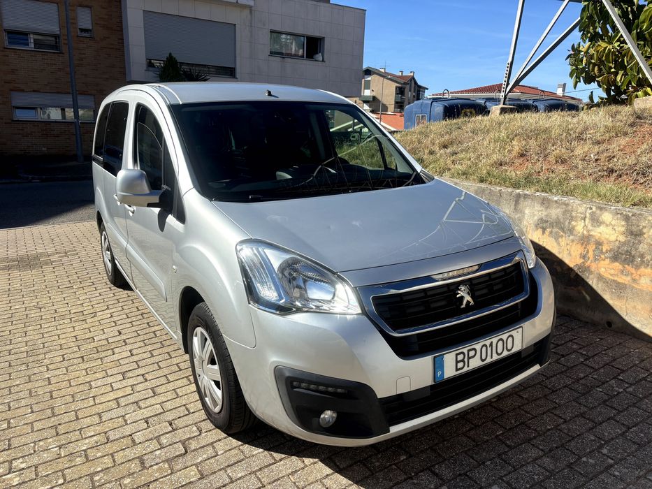 Peugeot Partner 120 cv 5 lugares
