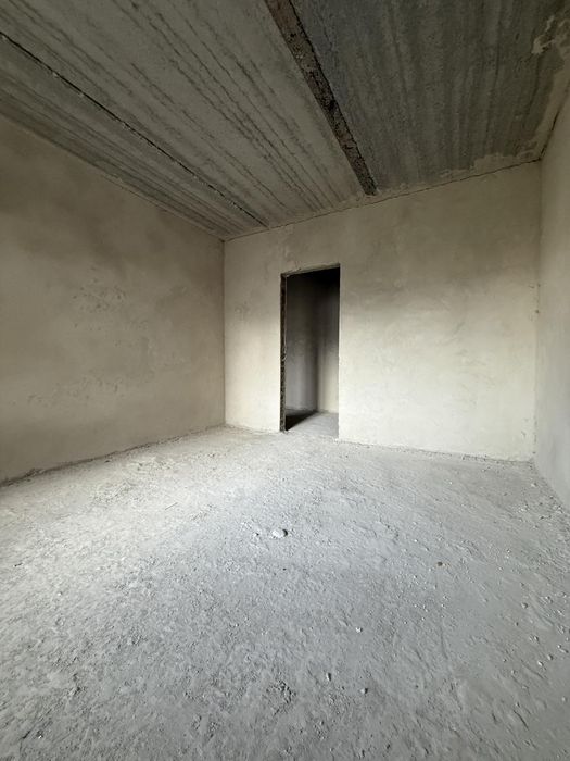 Продається двох-кімнатна квартира