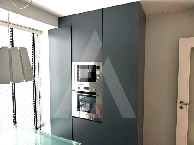 Apartamento T3 Duplex, semi-mobilado, localizado no centro de Aveiro