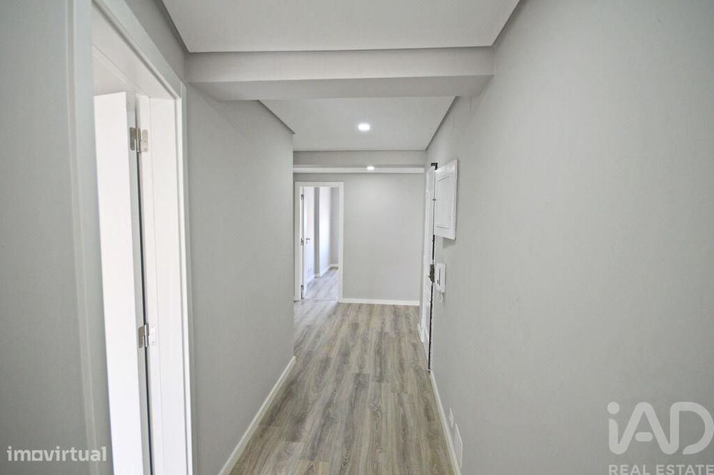 Apartamento T3 em Amora de 97,00 m2
