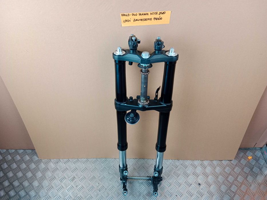 Yamaha MT09 Lagi Zawieszenie Przód Laga Prawa Lewa Półki Półka Ośka Oś