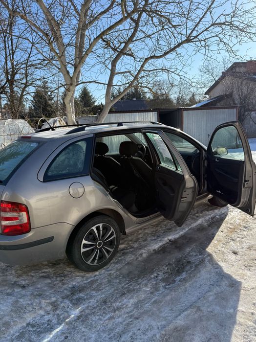 Sprzedam samochód skoda Fabia