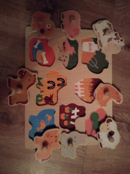 Zabawki dla beżowego dziecka