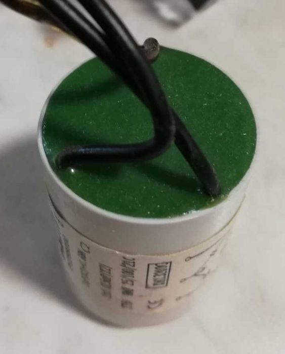 Kondensator D.E.M. 1 uF 2x0,015 uF 275V Ariston