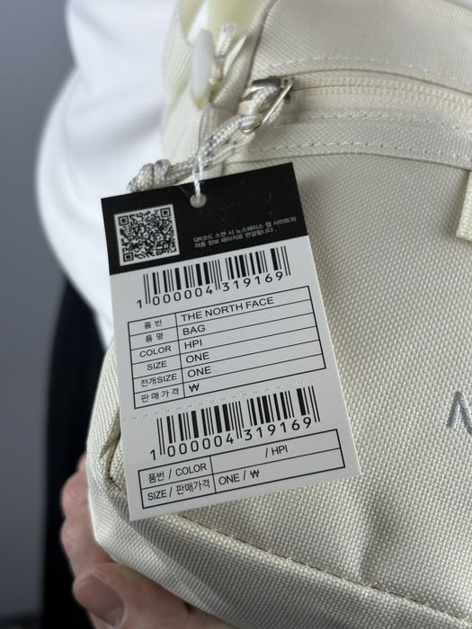 Сумка через плече The North Face у 2-ох кольорах(Чорний, Білий).