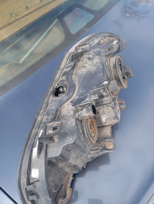 Права фара Hella бмв е39