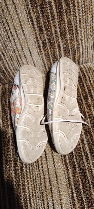 Sprzedam buty damskie